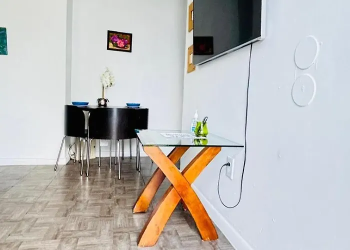 Apt 202 Near Cruise Port, 5 Min To Downtown, 4 Min To Trains, 14Min To Airp